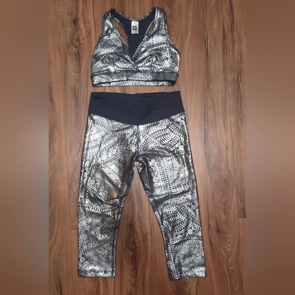 Zumba Fitness Small All Night Metallica Bra And Capri Leggings Set